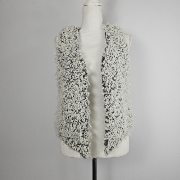 Me Jane faux fur heathered sherpa vest - Picture 16 of 16